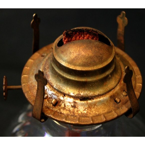 VTG Hurricane Lantern Clear Twist Round Sphere Oil Lamp - Picture 9 of 9